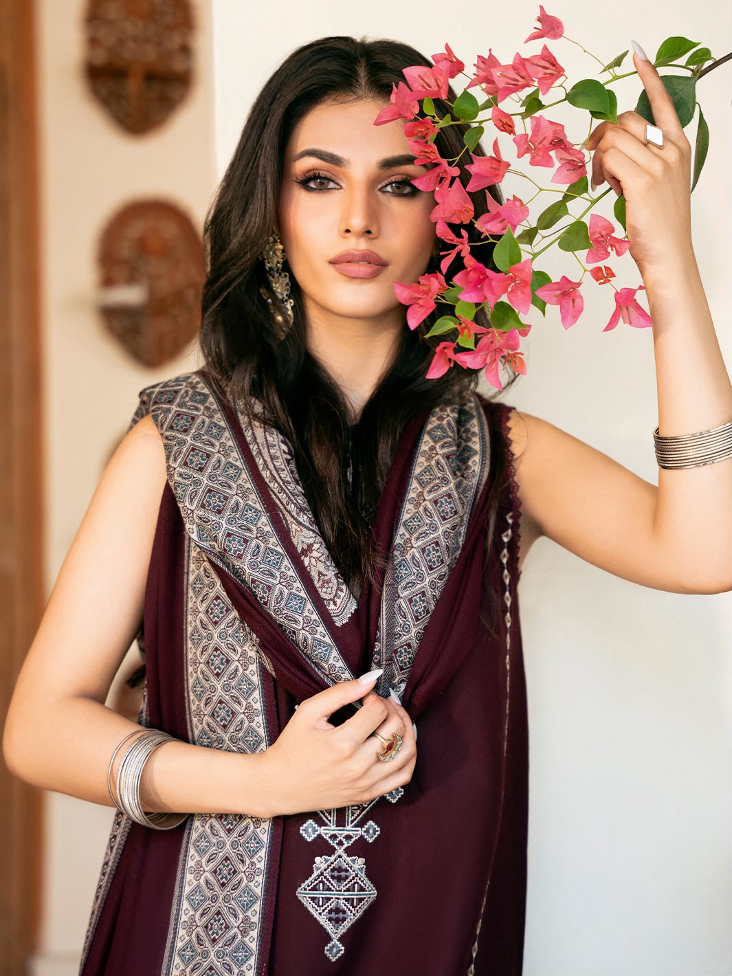 Izel Brand Most Popular 3 Piece Dhanak Fabric Premium Quality Stuff Embroidery Design ZN-1170