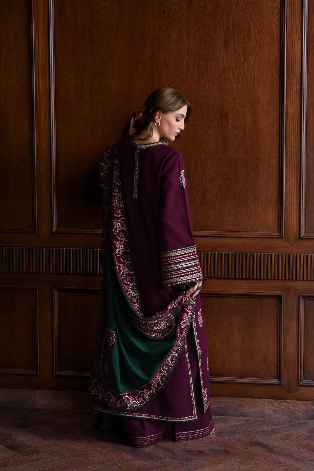 Batik Brand With Heavy Embroidery Dhanak Unstitch Premium Quality Fabric 3Pc Dress ZN-1183